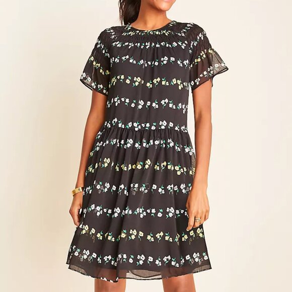 NWOT Ann Taylor Floral Petit Smocked Shift Dress - Picture 1 of 9